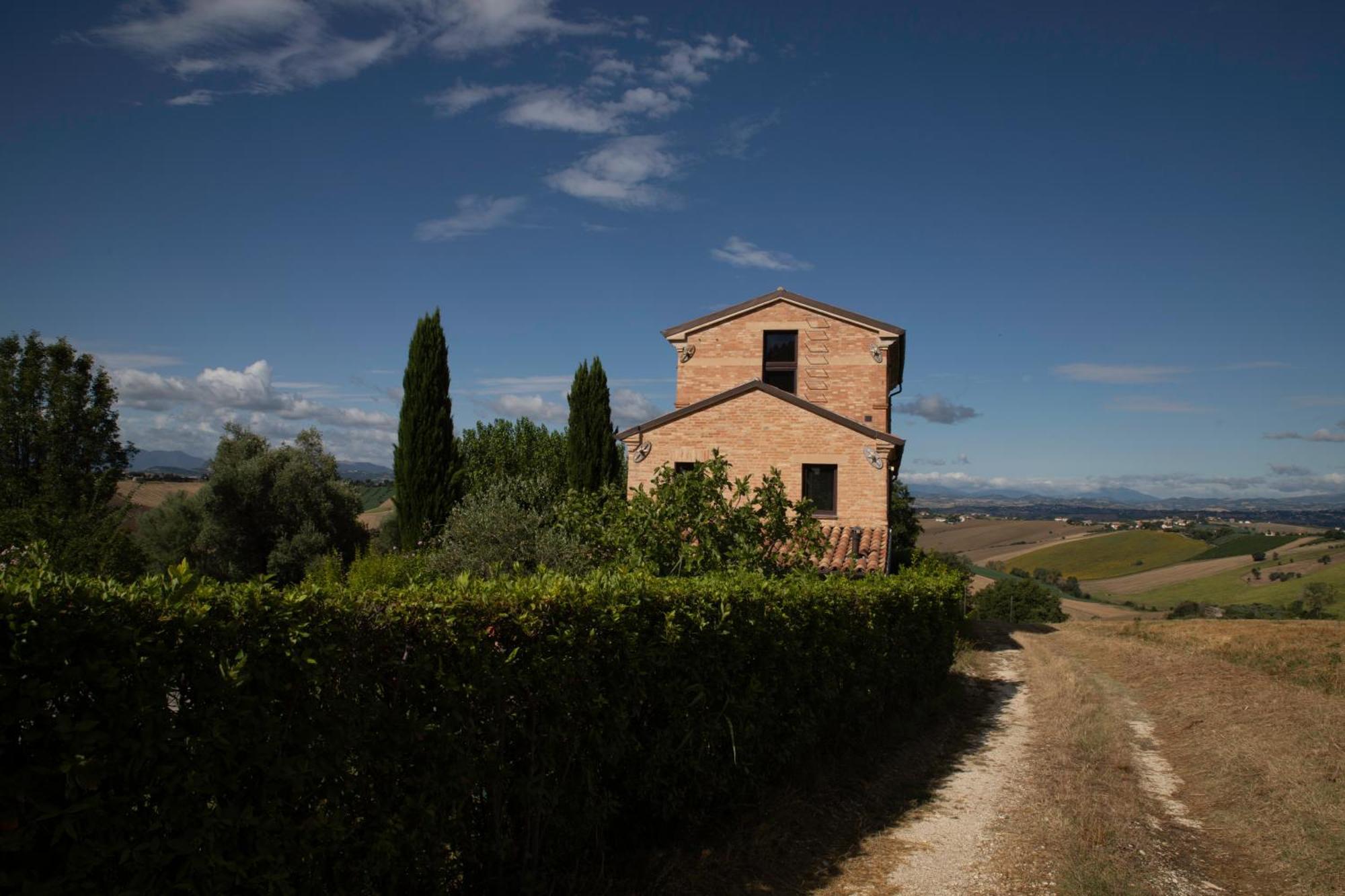 Casali Marchigiani - Ville Vacanza Private Con Piscina Ostra Exteriér fotografie